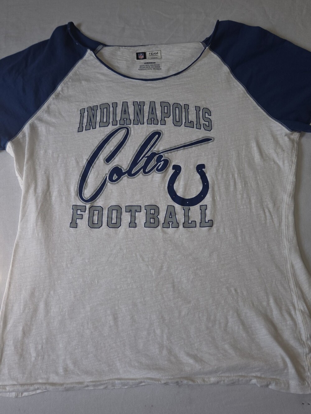 Women's NFL Colts Team Apparel XL Tshirt 2015 Pics For Small Stain On Right Hem
